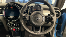 MINI Hatchback 2.0 Cooper S Exclusive 3dr Auto Petrol Hatchback